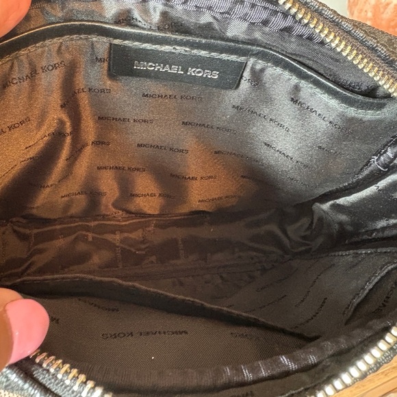 ☀️Jet Set Travel Logo Crossbody Bag ECU - Picture 5 of 7